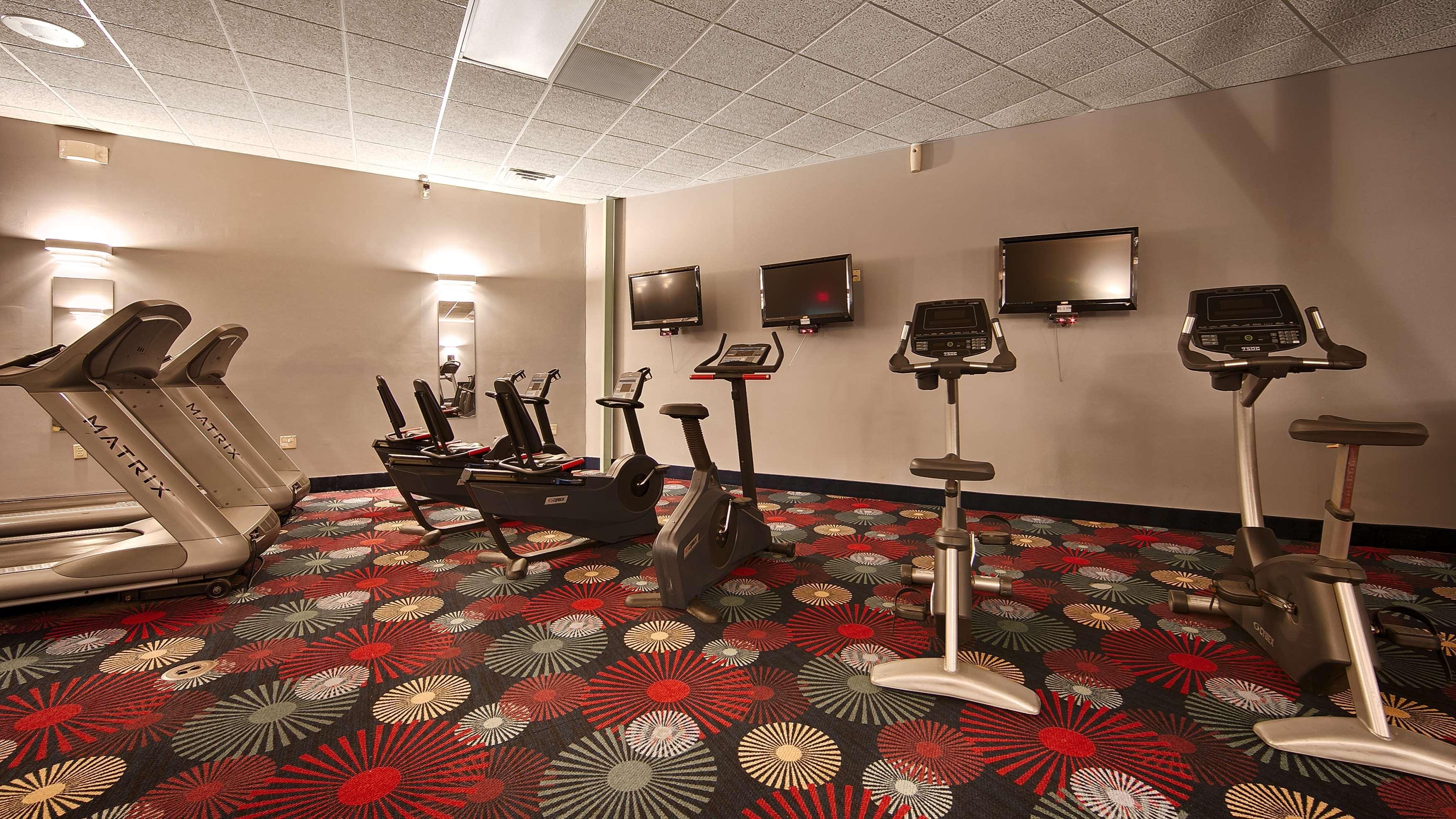 Best Western Plus Brandywine Inn & Suites Монтичело Екстериор снимка