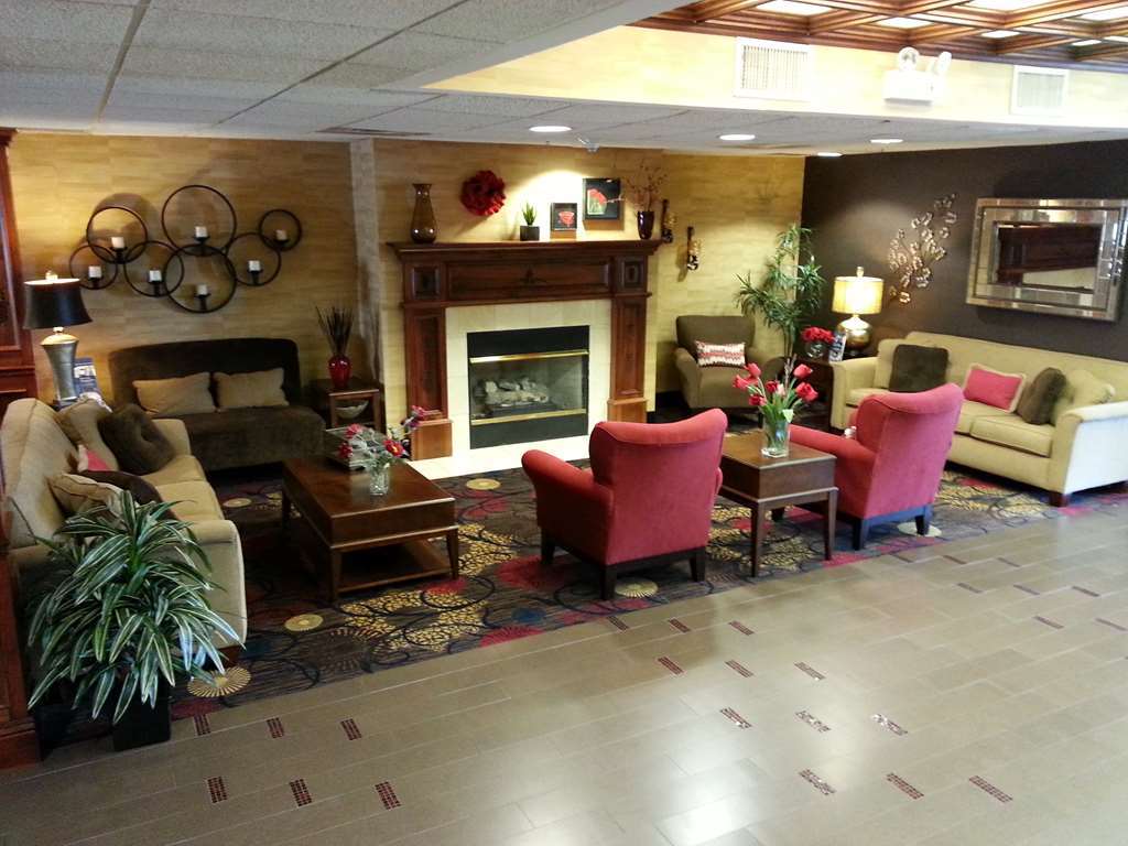 Best Western Plus Brandywine Inn & Suites Монтичело Интериор снимка